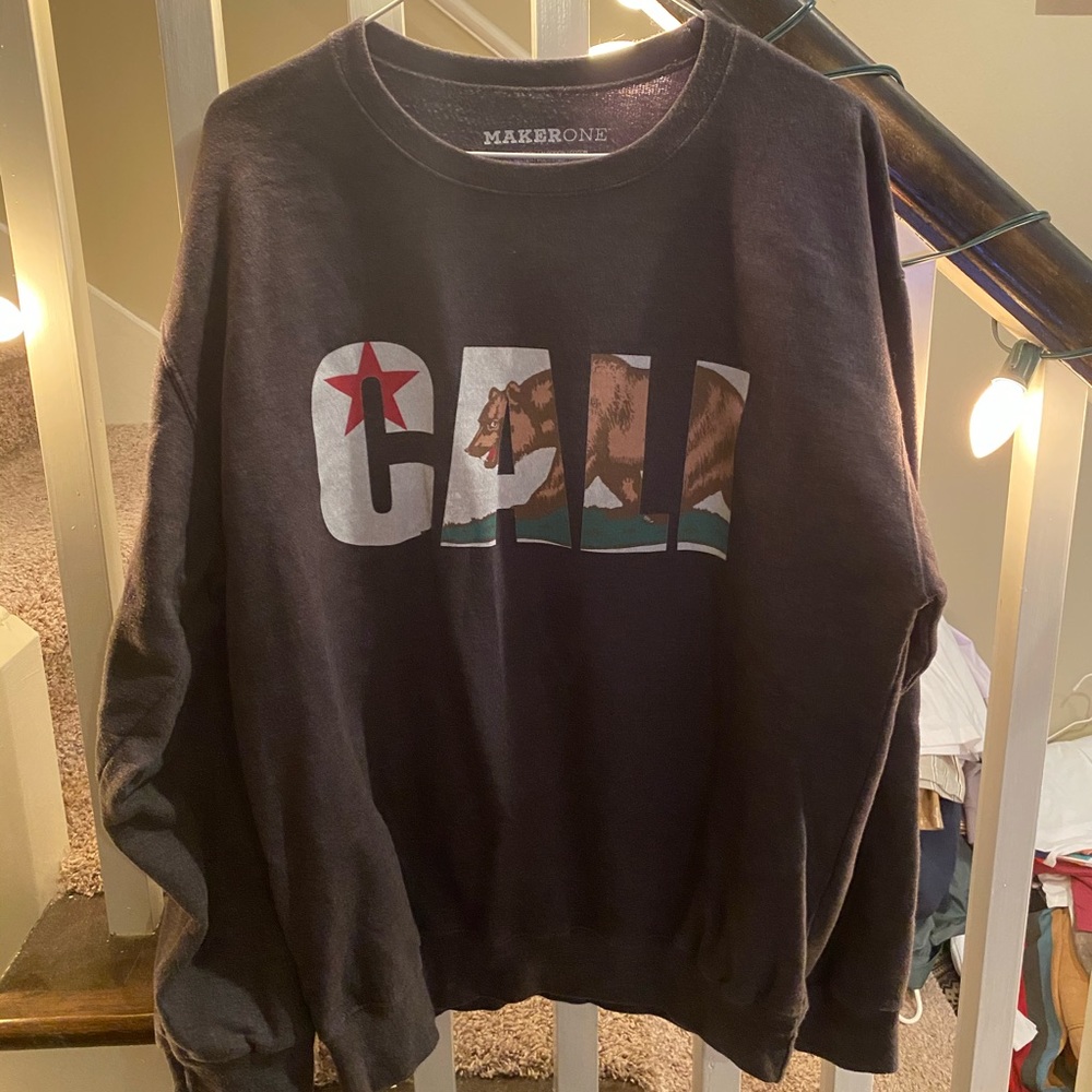 California Crewneck Sweatshirt (L)